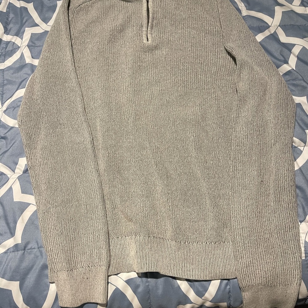 Express men’s fitted sweater. Size Medium.